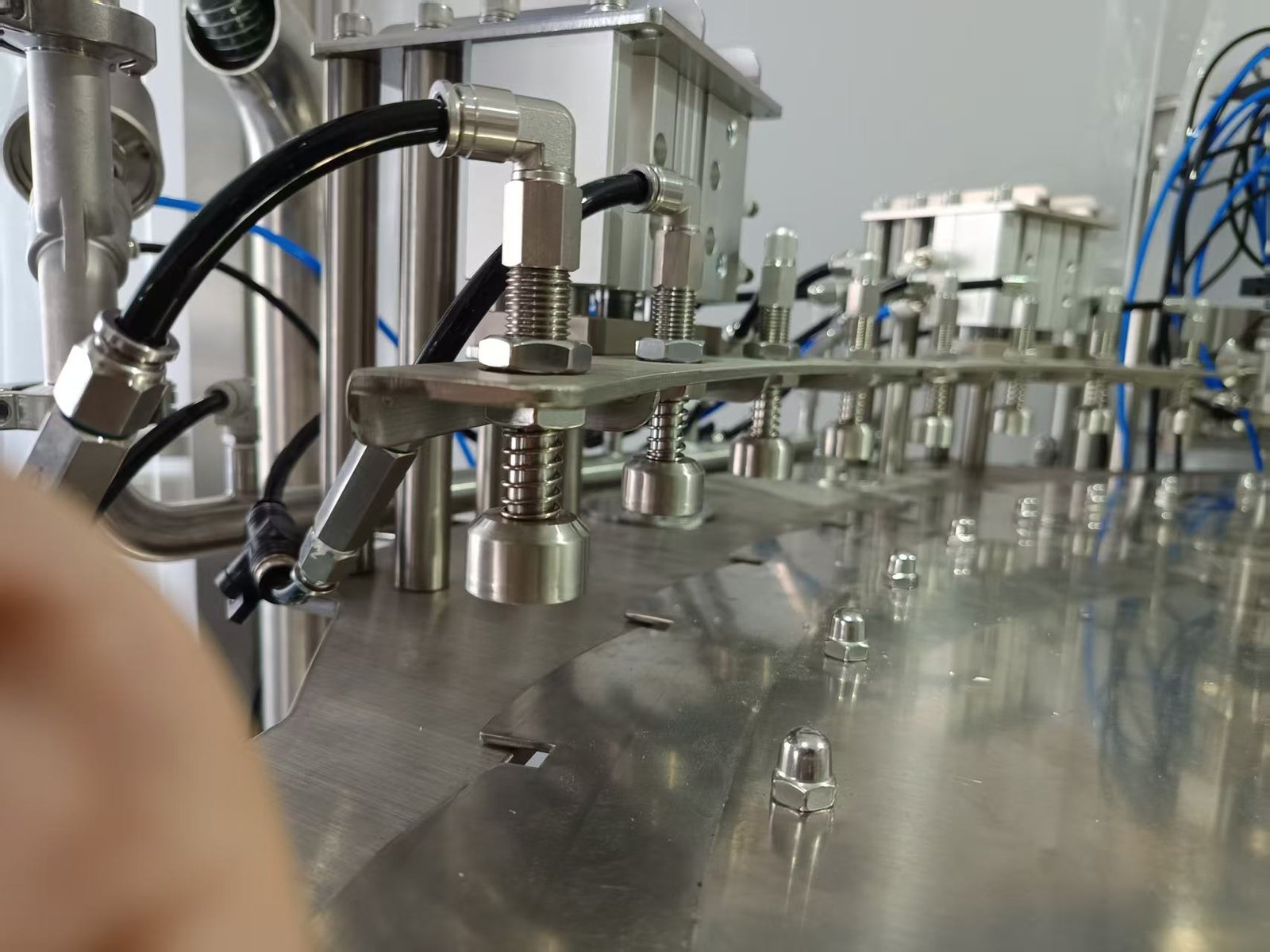 Intelligent Servo-Driven Capping